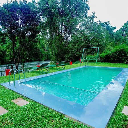 Falcon Riverview Resorts Kuttampuzha 外观 照片
