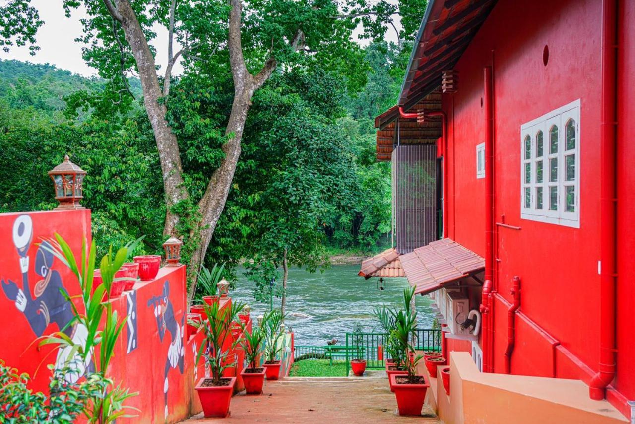 Falcon Riverview Resorts Kuttampuzha 外观 照片