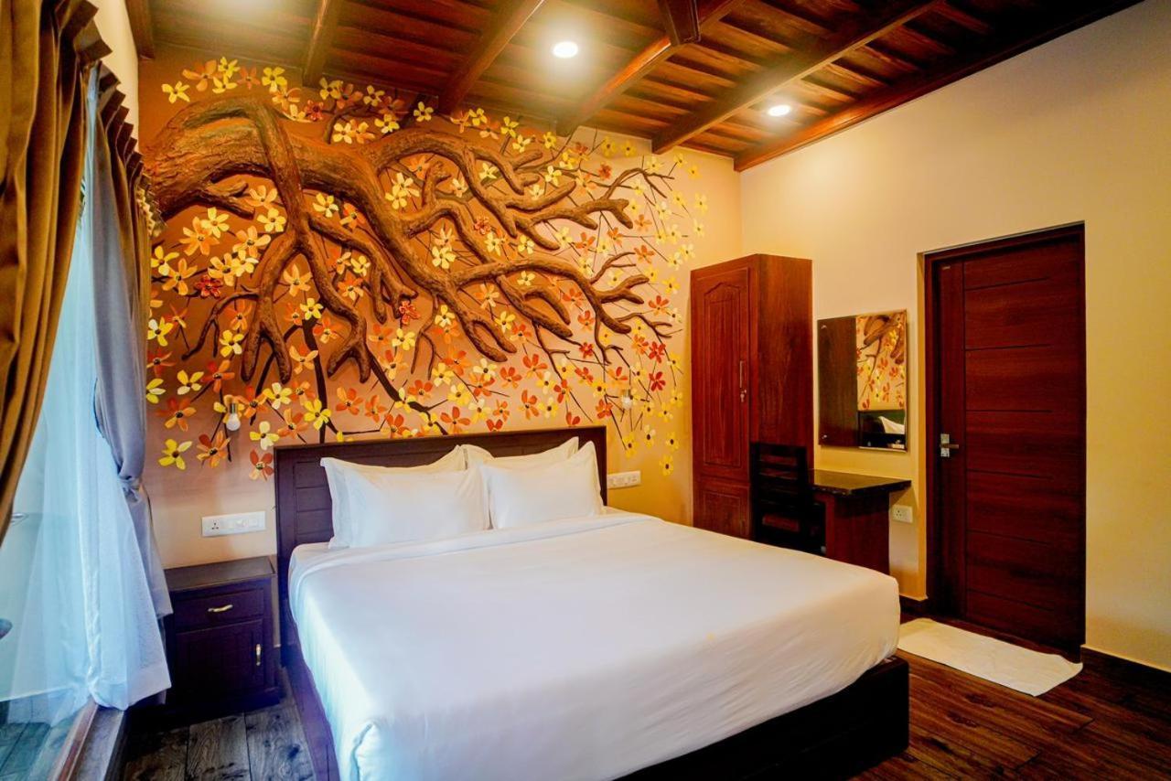 Falcon Riverview Resorts Kuttampuzha 外观 照片