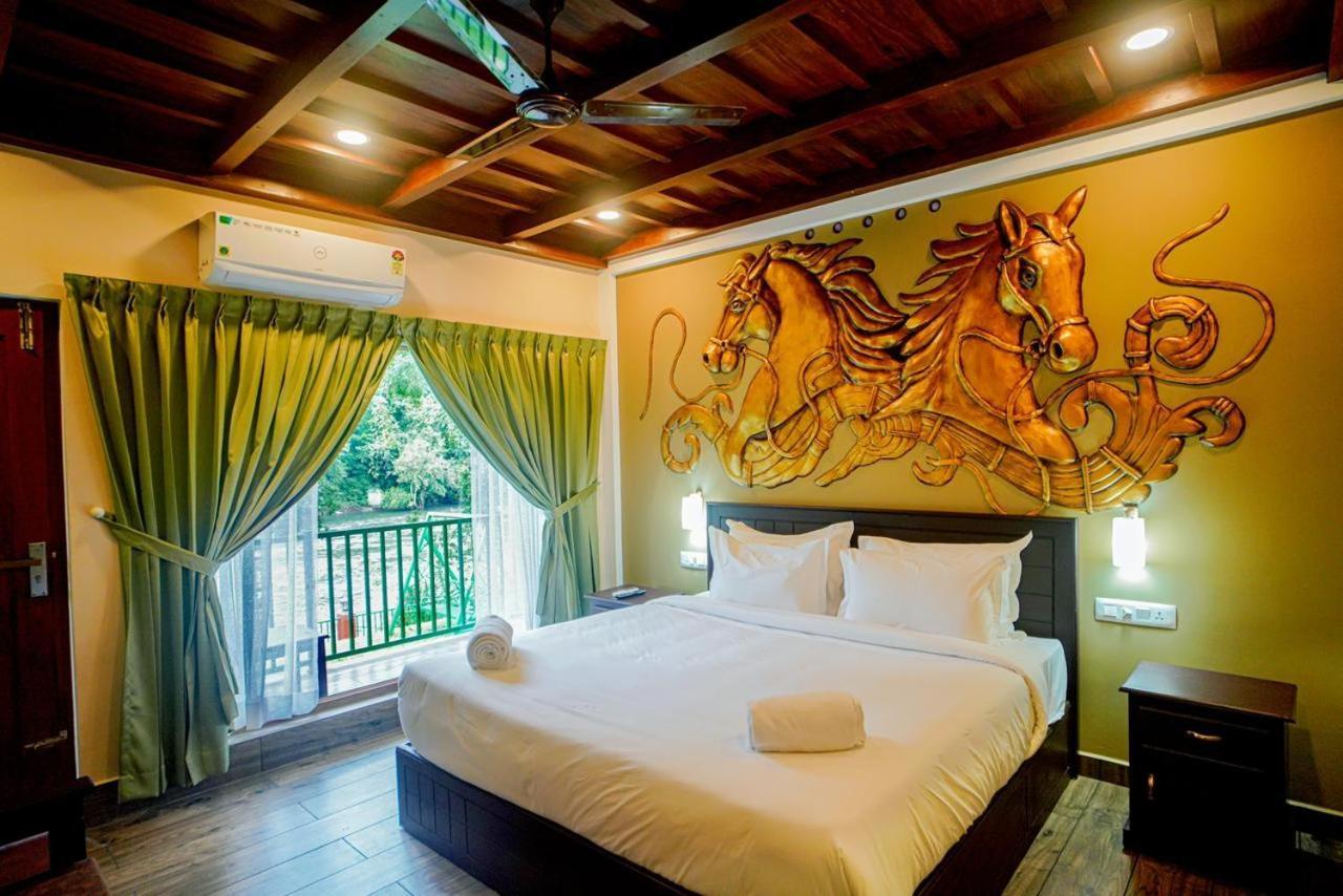 Falcon Riverview Resorts Kuttampuzha 外观 照片