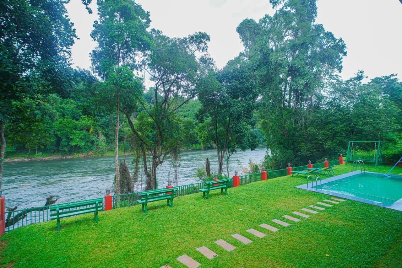 Falcon Riverview Resorts Kuttampuzha 外观 照片